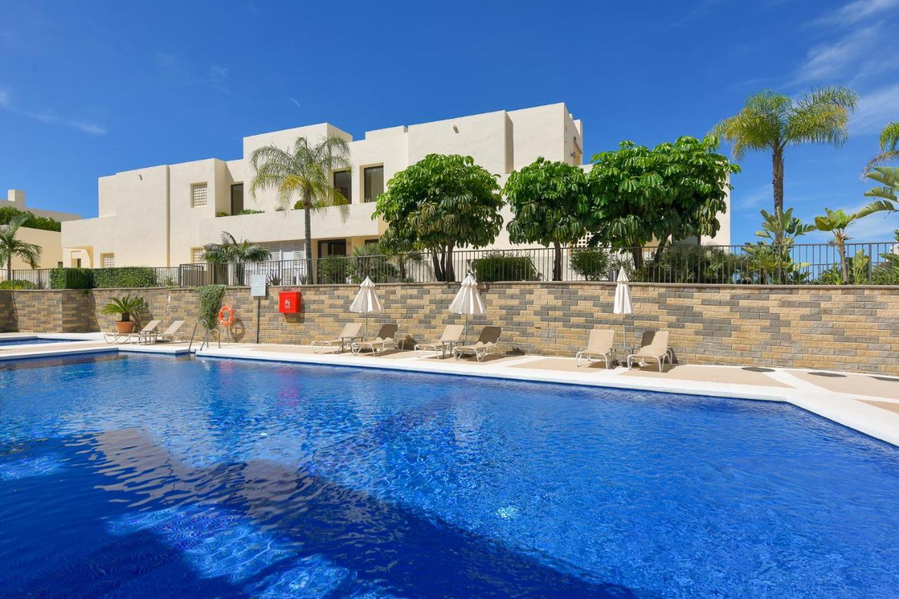 Luxury Penthouse: Indoor Pool And Private Terrasse Apartment *