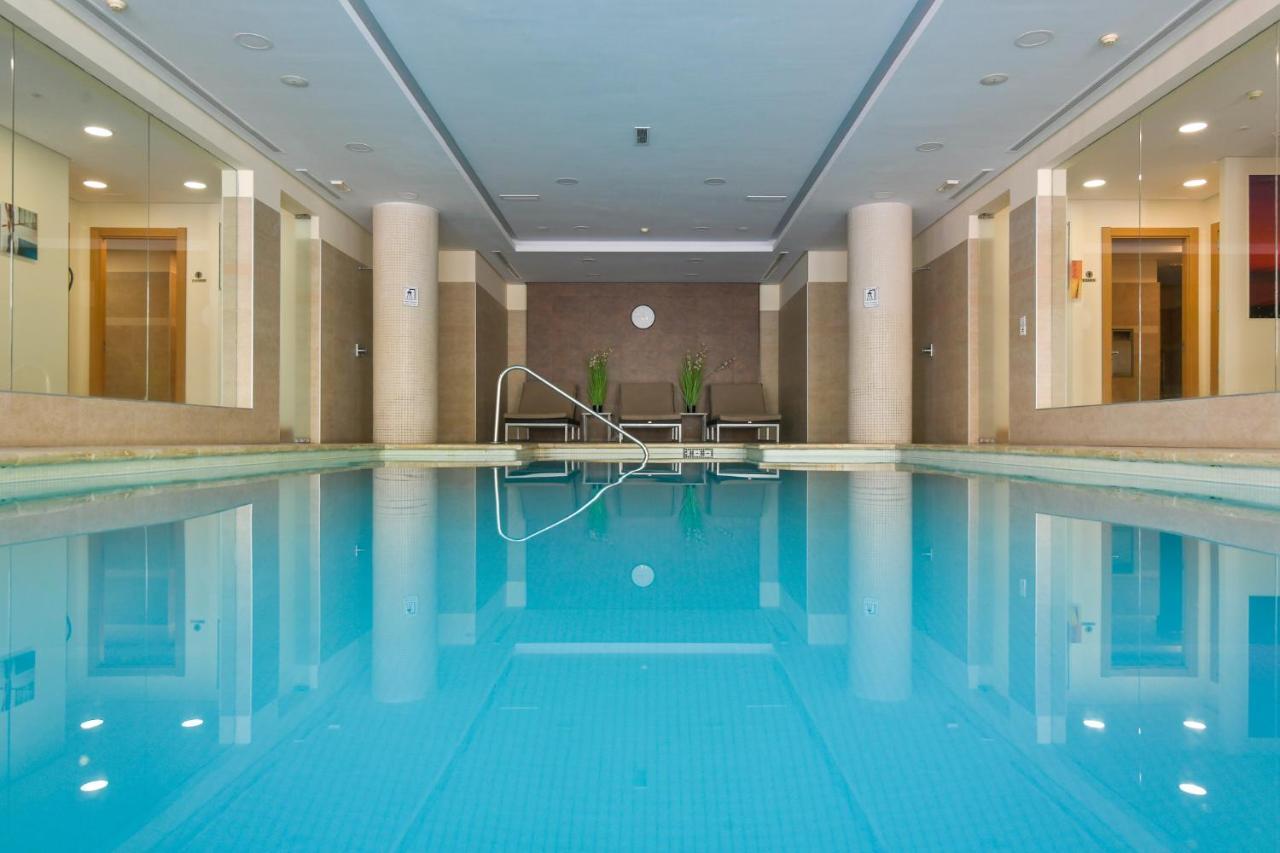 Luxury Penthouse: Indoor Pool And Private Terrasse *